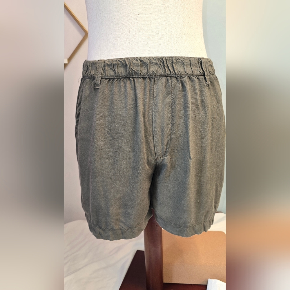 hinge Olive Soft Pull-On Shorts S